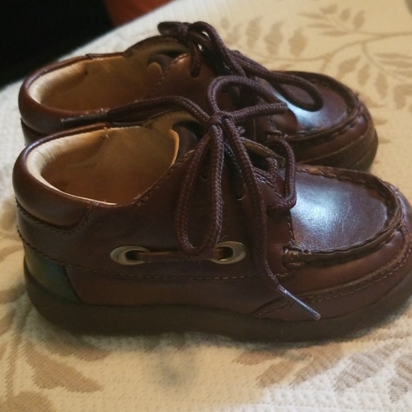 stride rite corrective shoes